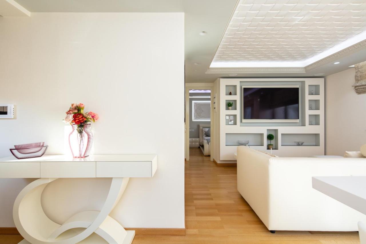 De President Suite, Demani President Suites Sitia  Bagian luar foto