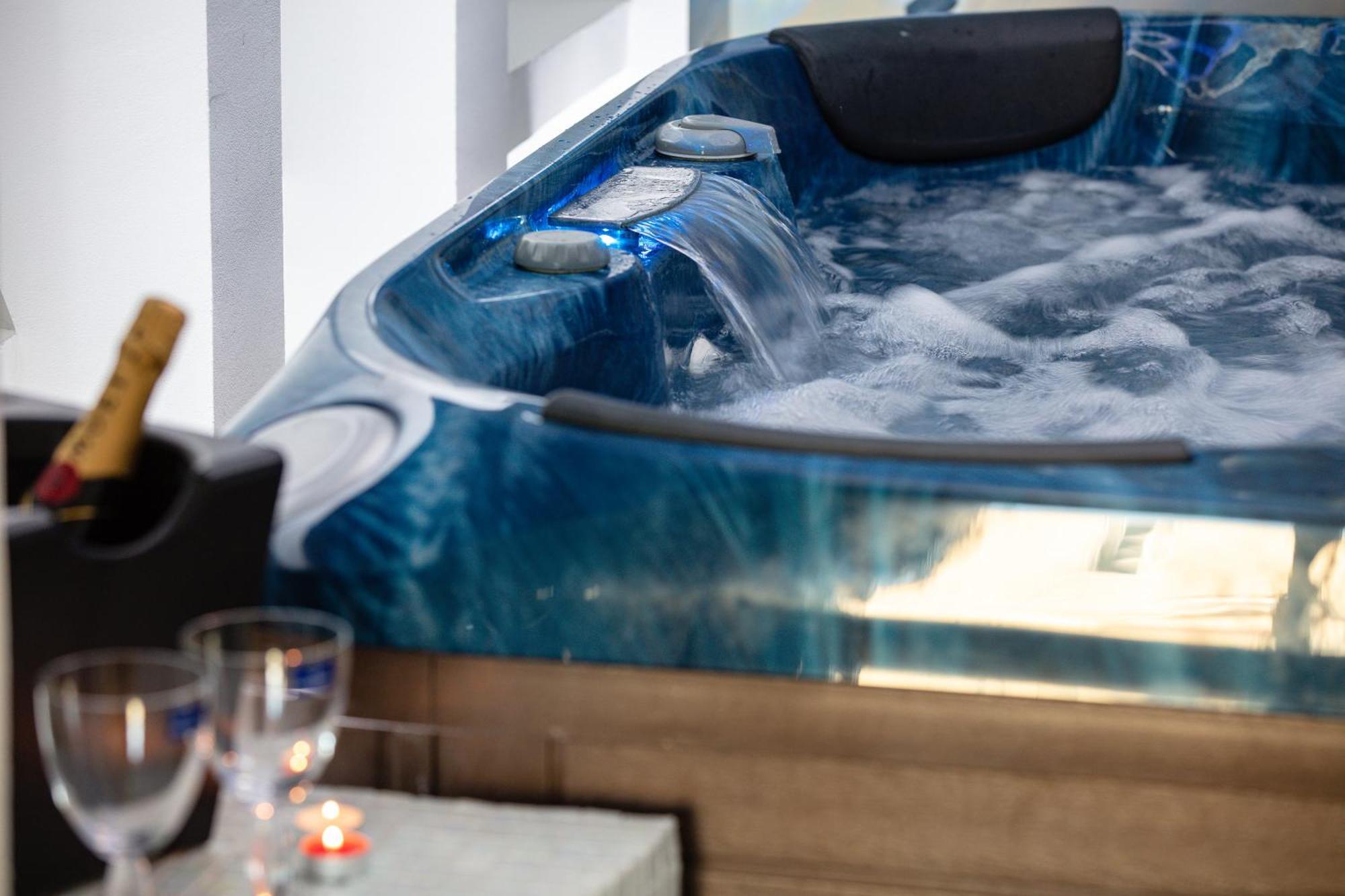 De President Suite, Demani President Suites Sitia  Bagian luar foto